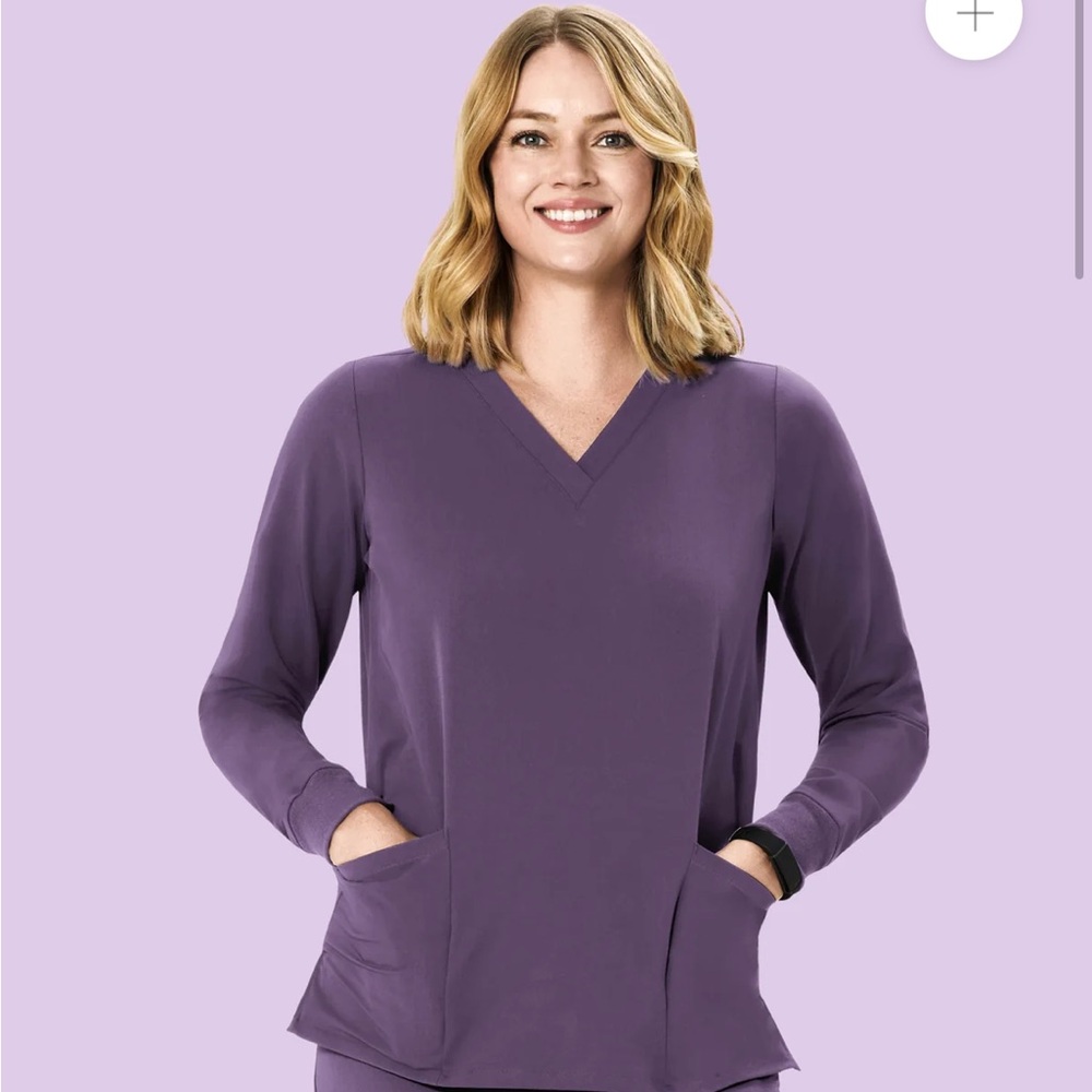 NEW Mandala scrubs dewberry long sleeve top in size m